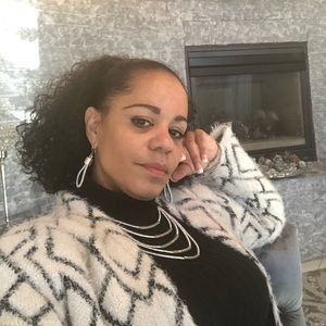 Meet your Posher, Nicole